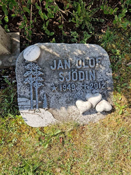 Grave number: 501 03 408-410