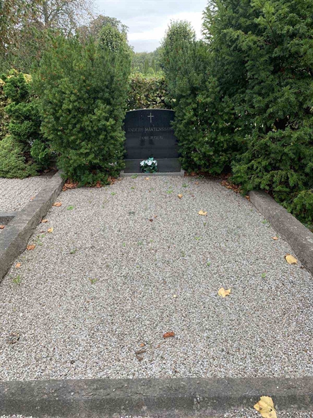 Grave number: NK IX 91-92