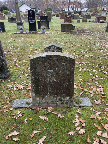 Grave number: VV 2   210