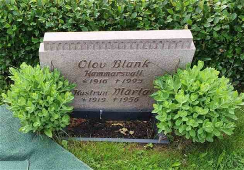 Grave number: D G 3   427