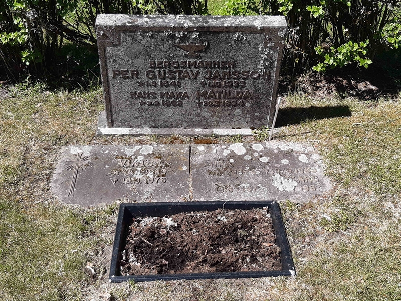 Grave number: JÄ 06   154