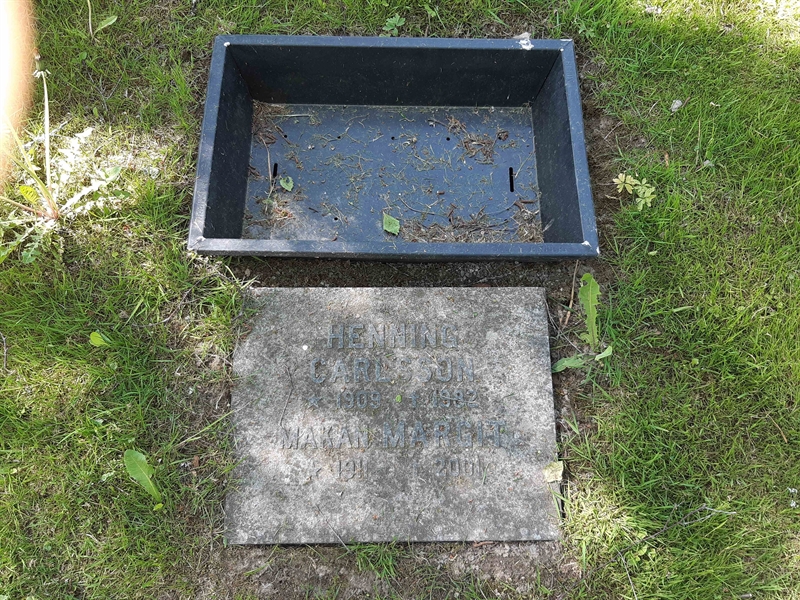 Grave number: KA 15    45