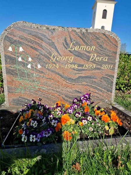 Grave number: 501 14 2733-2734