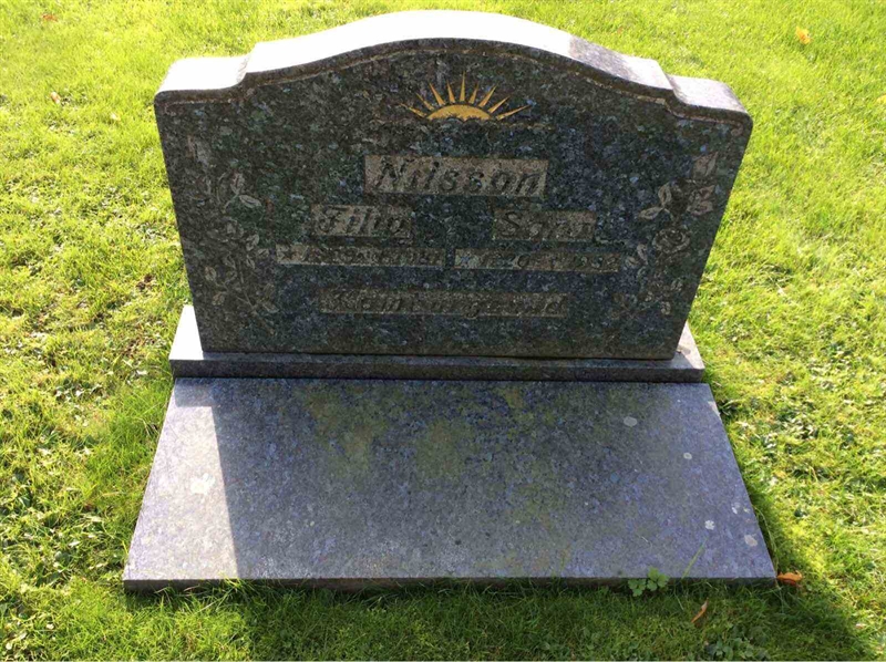 Grave number: K1 10   599, 600