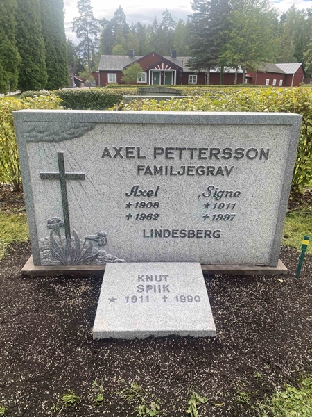 Grave number: 1 17 45, 46