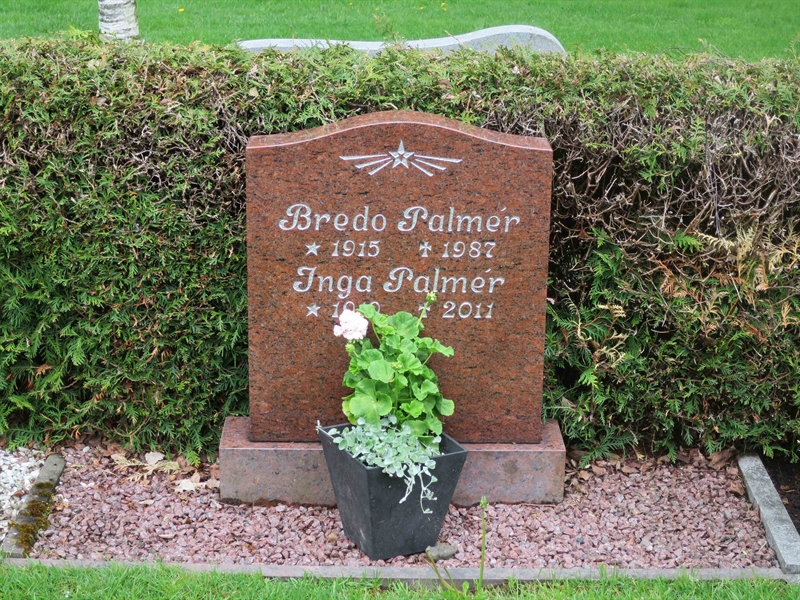 Grave number: HÖB 71     3