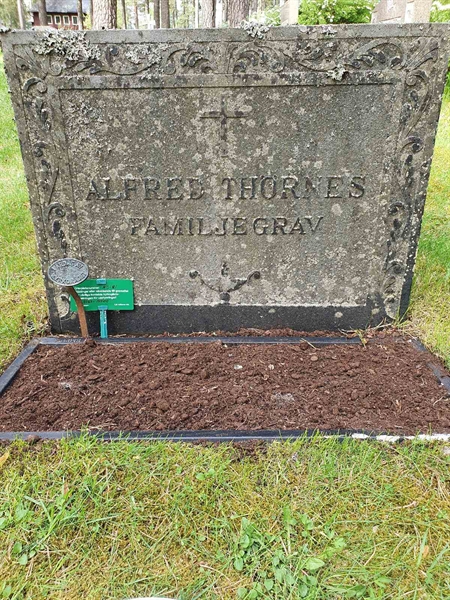 Grave number: 1 NC    81