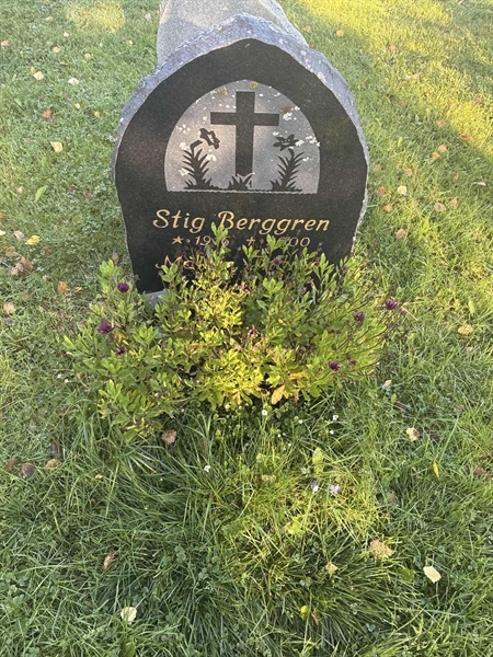 Grave number: 2 U15   176