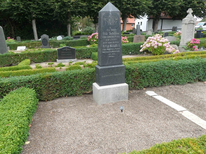 Grave number: HGK 4    46