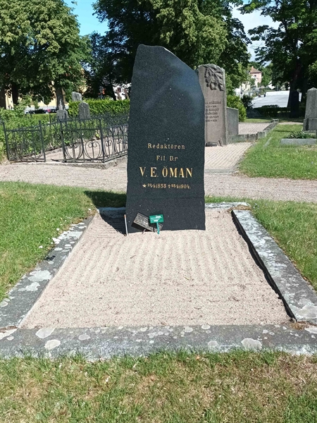 Grave number: SÖ 04    81