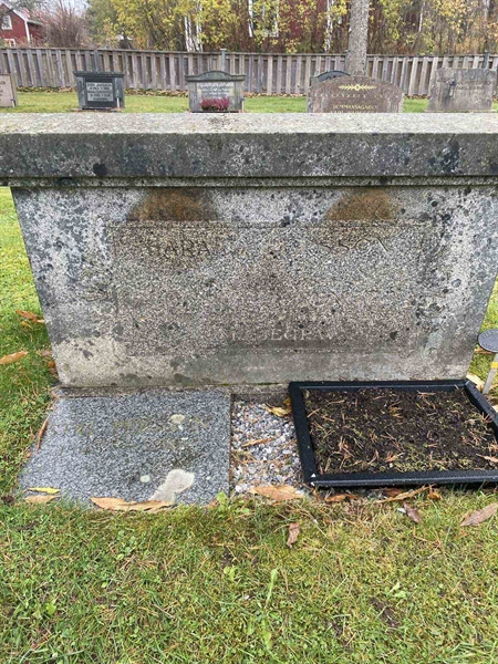 Gravnummer: 6 03    122, 123