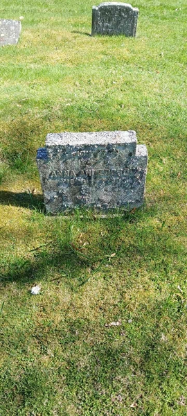 Grave number: 3 Nya H    91-93