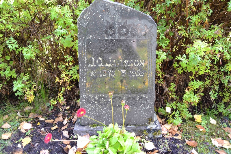 Grave number: 4 B   563