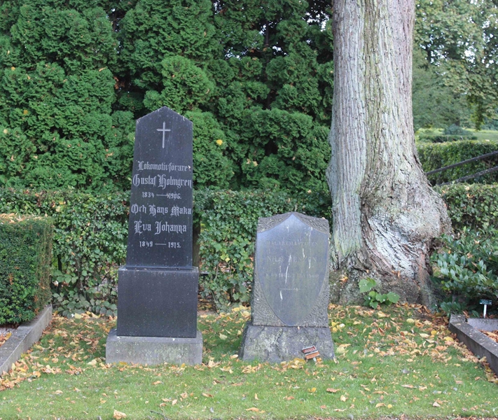 Grave number: Ö SSÄ   323, 324