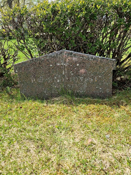 Grave number: 501 20 4004-4006