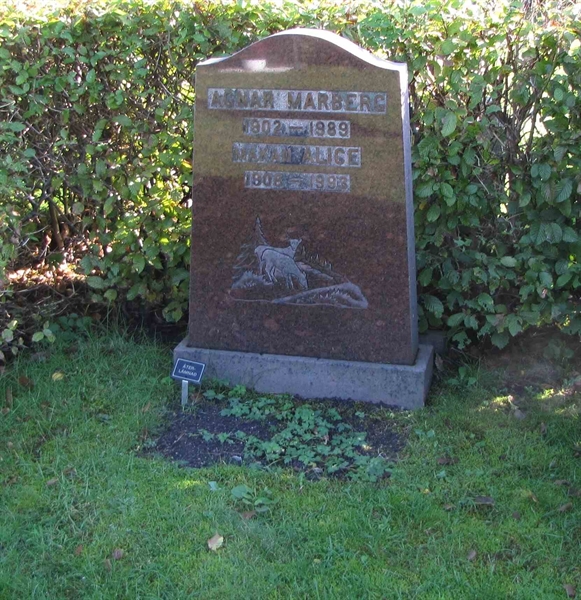 Grave number: HN BJÖRK   131, 132