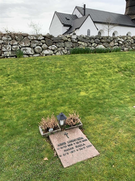 Grave number: SÖ N    72