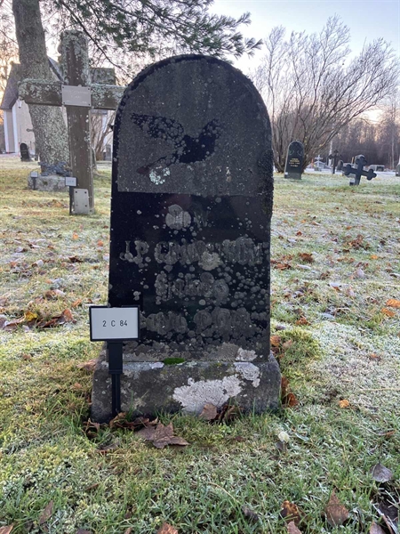 Gravnummer: 2 C    84