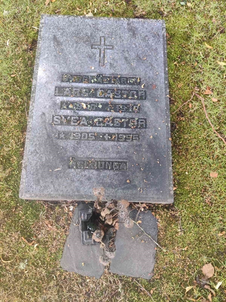 Grave number: VK D    89, 90