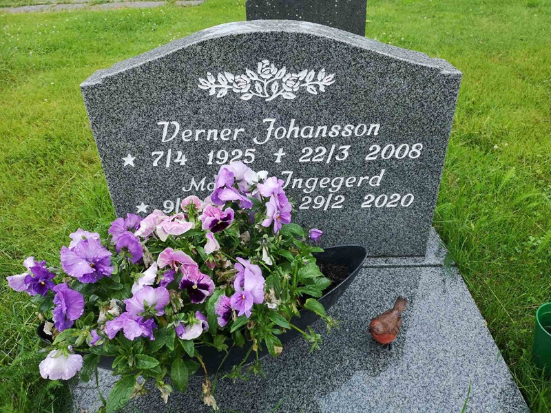 Grave number: NK 11     4