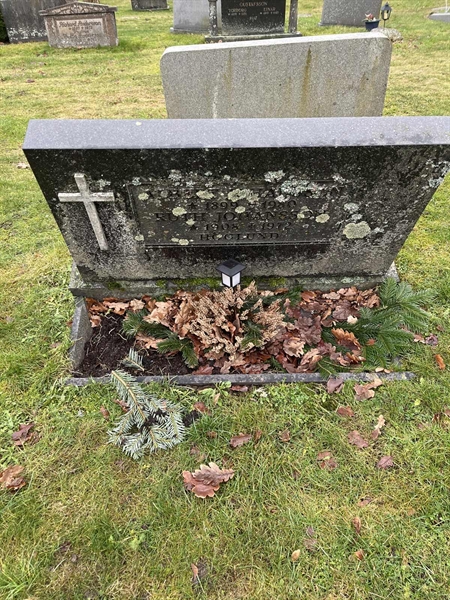 Grave number: Lax mell Kv4 53+54