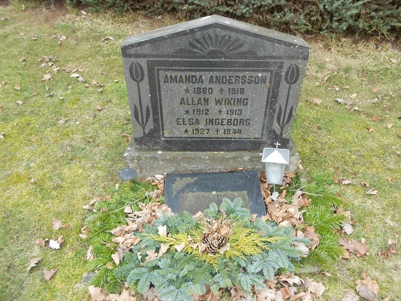 Grave number: V 5   139