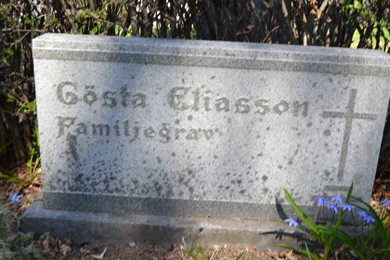 Grave number: 3 B    50