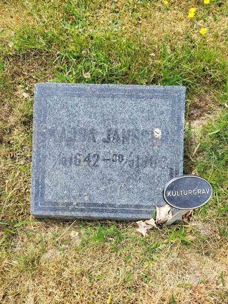 Grave number: kö 01 05   173