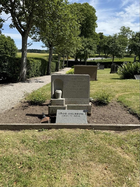 Grave number: FÅ A 126, 127