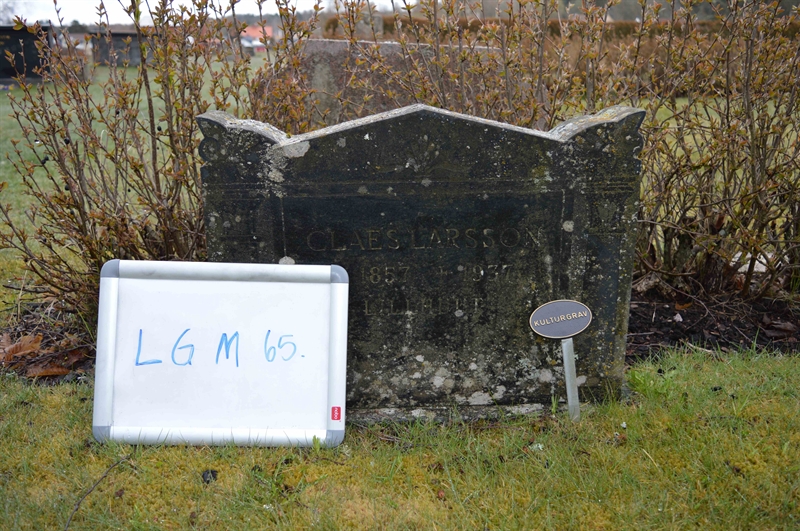 Grave number: LG M    65