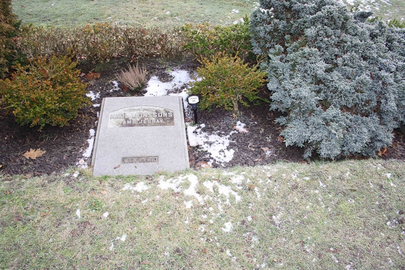 Grave number: 1 n DG3   544