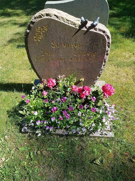 Grave number: 01 14167