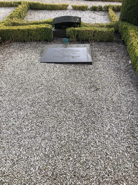 Grave number: FR 3    67, 68