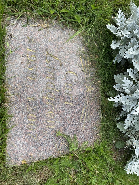 Grave number: 1 18 7, 8
