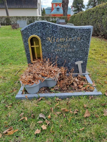 Grave number: 1 08  100