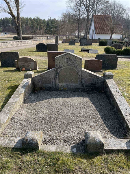 Grave number: VV B    14