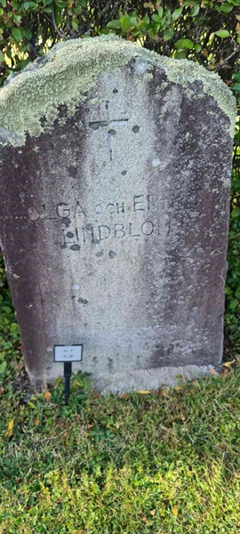 Grave number: M F   35, 36
