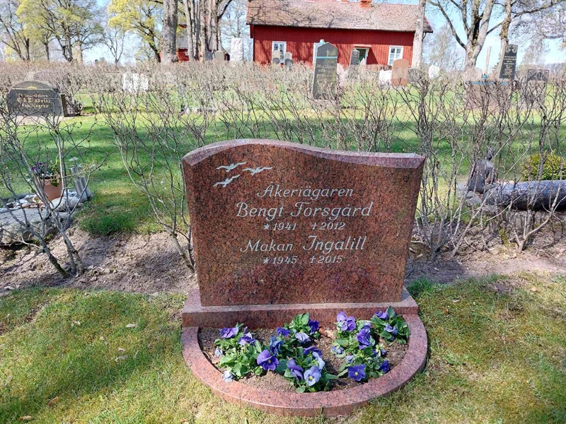 Grave number: HÖ 5   46, 47