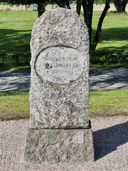 Hautatunnus: 1 VÄSTR 27B