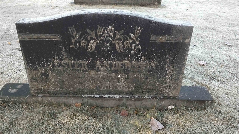 Grave number: 2 D   179