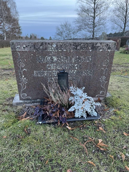 Grave number: Vårv Kv4 67+68