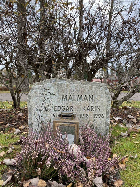 Grave number: 1 29      8