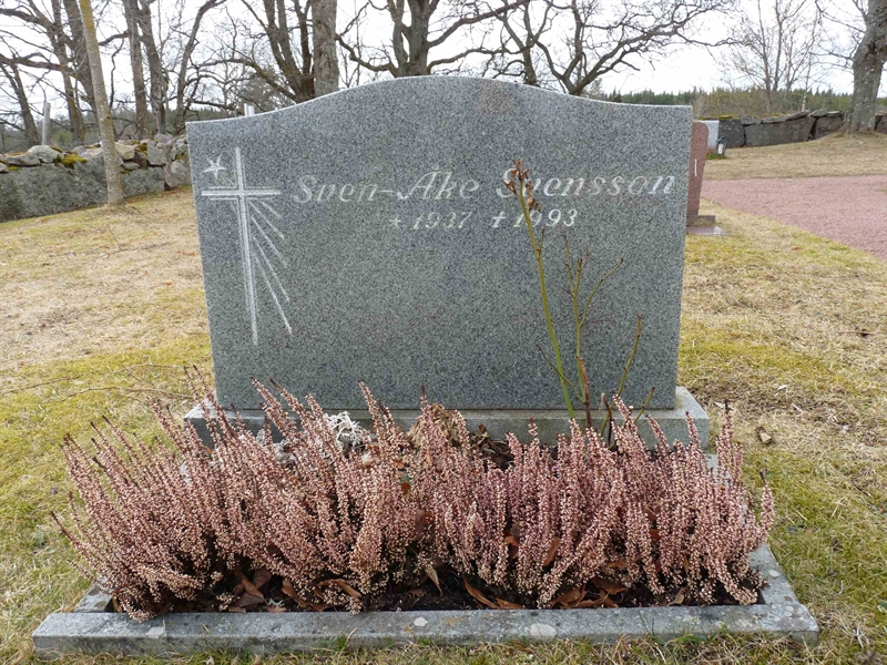 Grave number: SV 7   23
