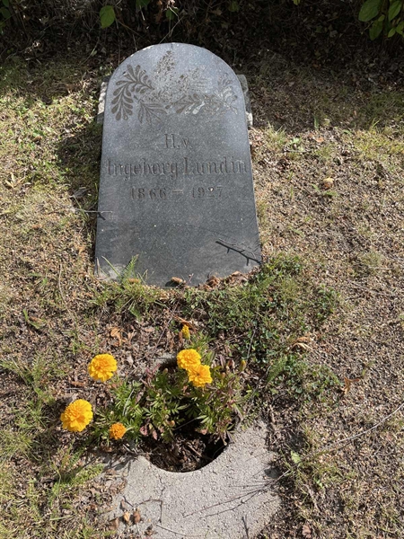 Grave number: 1 P2    66