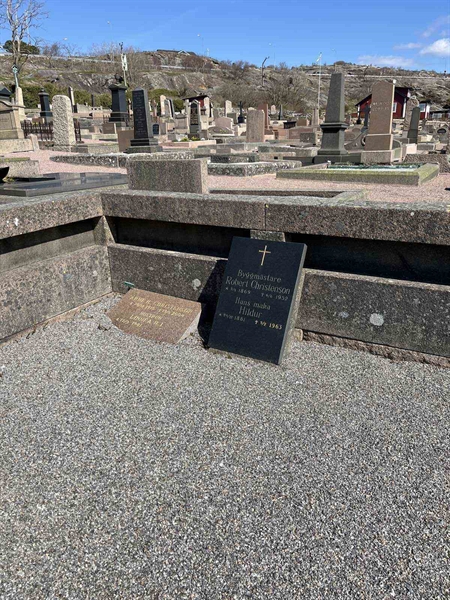 Hautatunnus: 2   399-400