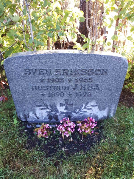 Hautatunnus: NK F B    44