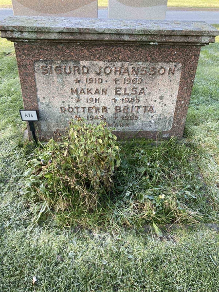 Grave number: 1 NB    74