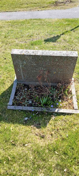 Grave number: 3 Nya B     3-4