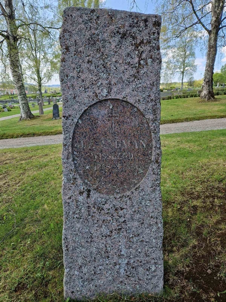 Grave number: 501 20 3896-3899