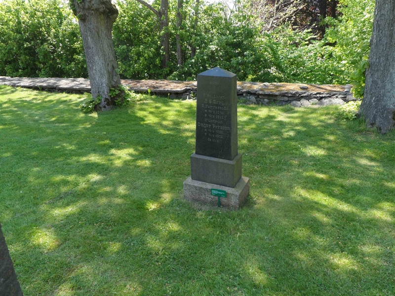 Grave number: ÖH B     5, 6